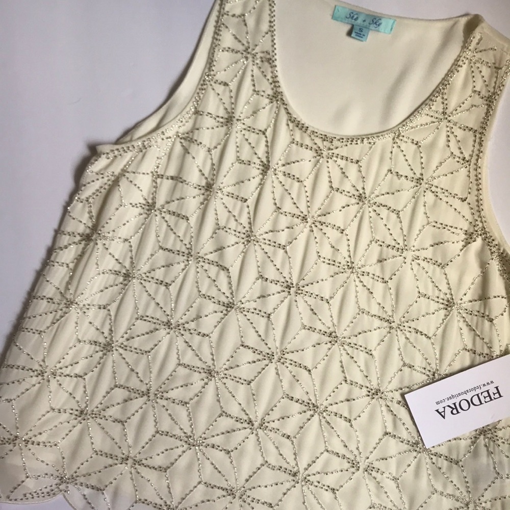 SHE & SKY beaded top with scalloped hem